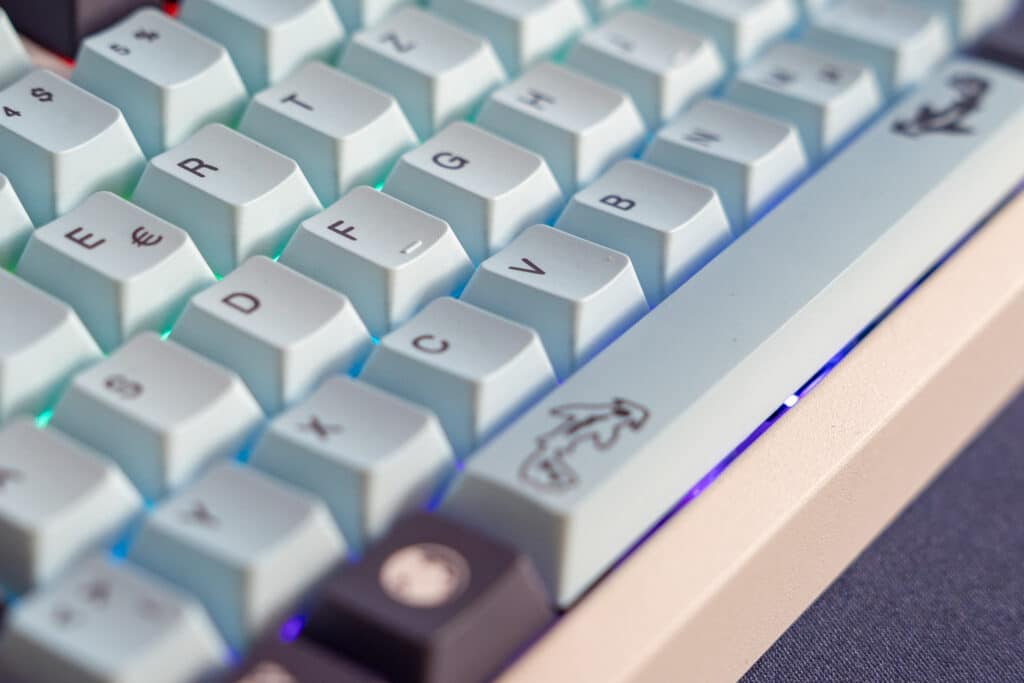 Keycap of the Month: GMK Mizu Klon in ISO-DE – pragmatisch, nicht perfekt Mizu Keycaps 16 GMK Mizu