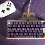 ViertesGaming Tastatur mit lila Keycaps, ergonomisches Design, deutsches Layout, 调色键, für professionelle Nutzung.